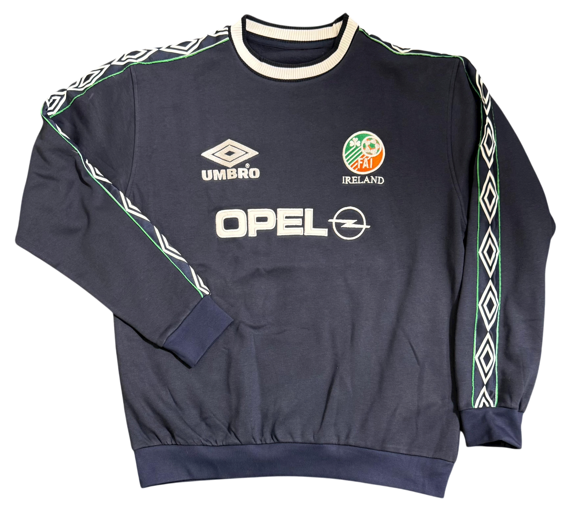 AA Ireland Umbro Sweatshirt (PRE ORDER) – Franks Football Club